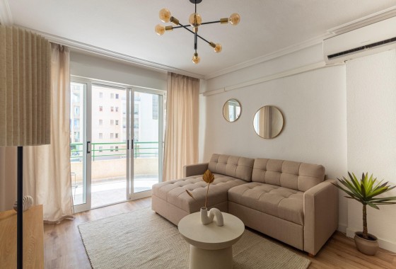 Wiederverkauf - Wohnung / Apartment -
Torrevieja - La Mata