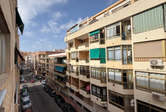 Revente - Appartement -
Torrevieja - Playa del Cura