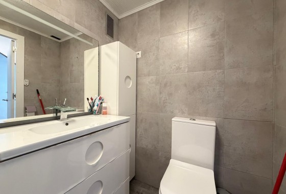Revente - Appartement -
Torrevieja - Playa del Cura