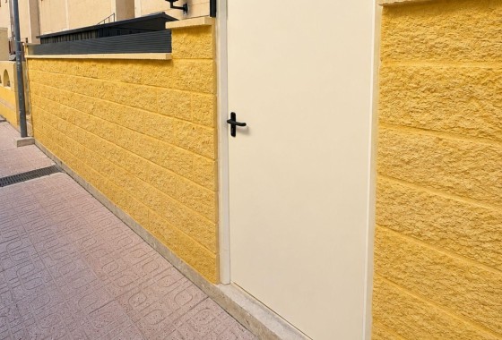 Resale - Apartment / Flat -
Torrevieja