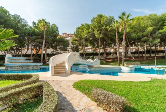 Wiederverkauf - Wohnung / Apartment -
Orihuela Costa - Campoamor