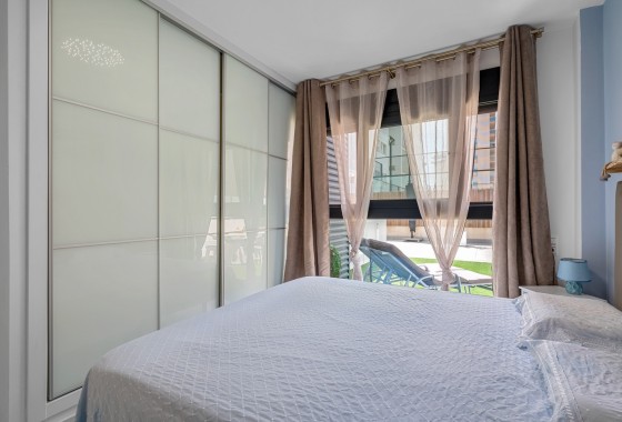 Sprzedaż - Apartament / Mieszkanie -
Guardamar del Segura - Guardamar