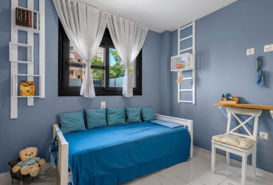 Sprzedaż - Apartament / Mieszkanie -
Guardamar del Segura - Guardamar