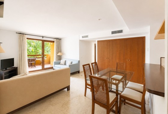 Revente - Appartement -
Punta Prima