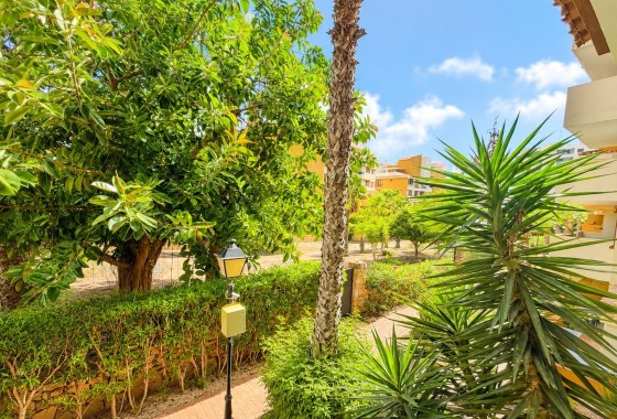 Revente - Appartement -
Punta Prima