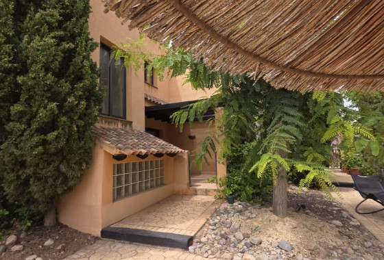 Herverkoop - Rijhuis -
Orihuela Costa - Las Filipinas