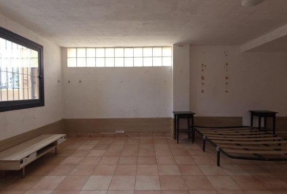Herverkoop - Rijhuis -
Orihuela Costa - Las Filipinas