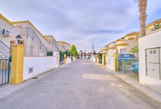 Herverkoop - Vrijstaande Villa -
Los Montesinos - Costa Blanca Sur