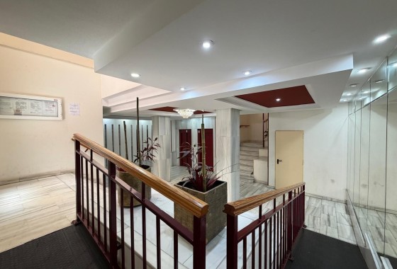 Herverkoop - Appartement / Flat -
Torrevieja - Playa del Cura