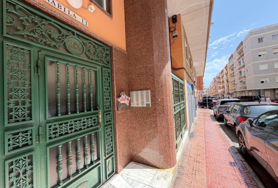 Herverkoop - Appartement / Flat -
Torrevieja - Playa del Cura