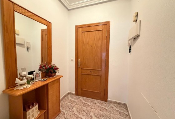 Herverkoop - Appartement / Flat -
Torrevieja - Playa del Cura