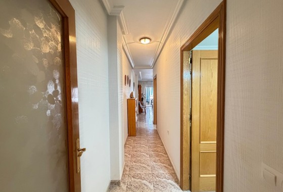 Herverkoop - Appartement / Flat -
Torrevieja - Playa del Cura