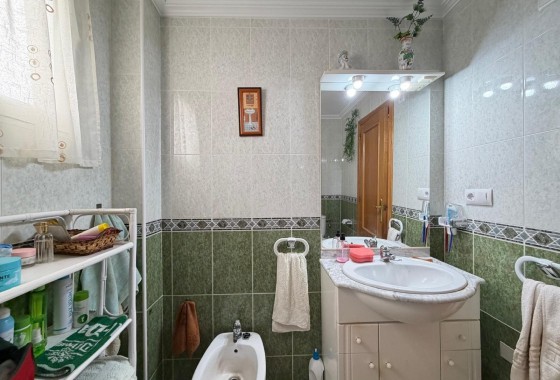 Herverkoop - Appartement / Flat -
Torrevieja - Playa del Cura