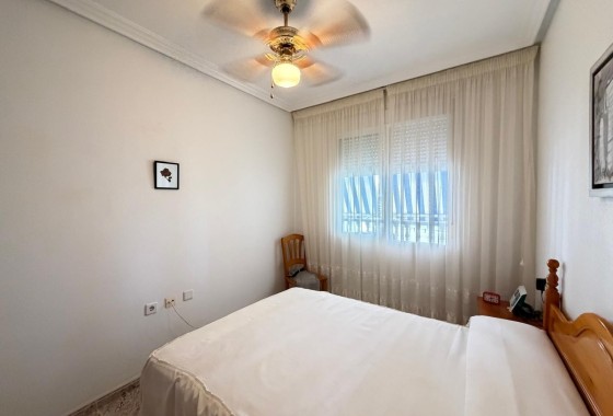 Herverkoop - Appartement / Flat -
Torrevieja - Playa del Cura