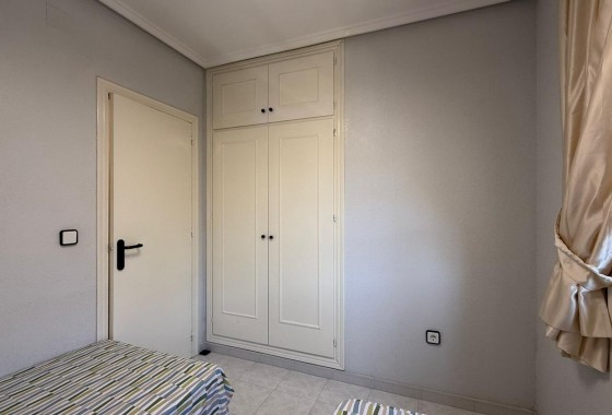 Herverkoop - Appartement / Flat -
Torrevieja - Punta Prima