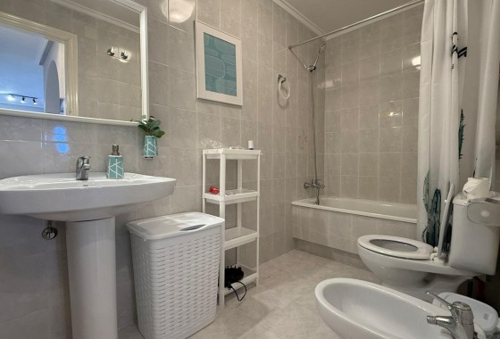 Herverkoop - Appartement / Flat -
Torrevieja - Punta Prima