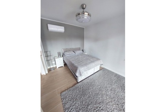 Venta - Apartamento / Piso -
Orihuela Costa
