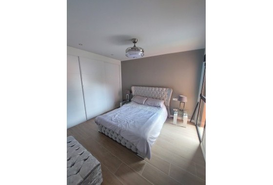 Venta - Apartamento / Piso -
Orihuela Costa