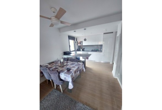 Venta - Apartamento / Piso -
Orihuela Costa