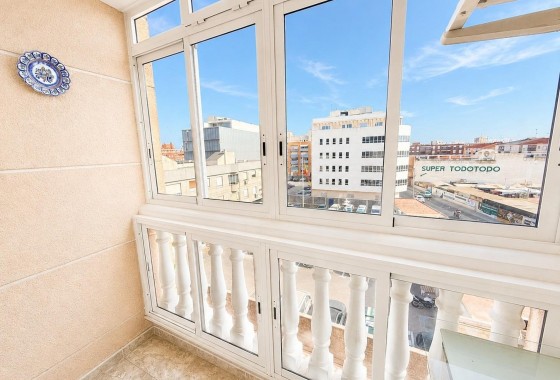 Herverkoop - Appartement / Flat -
Torrevieja - Playa del Cura