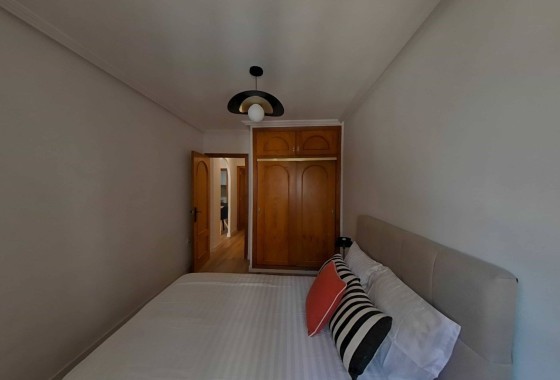 Herverkoop - Appartement / Flat -
Torrevieja - La Mata