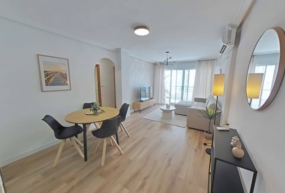 Herverkoop - Appartement / Flat -
Torrevieja - La Mata