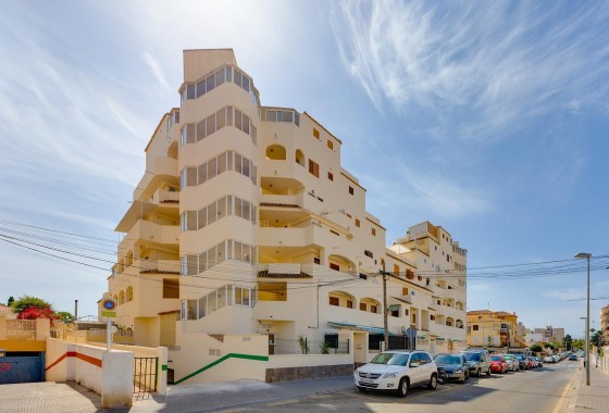 Herverkoop - Appartement / Flat -
Torrevieja