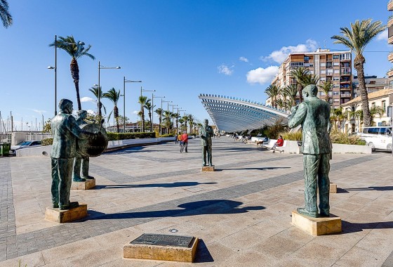 Herverkoop - Appartement / Flat -
Torrevieja