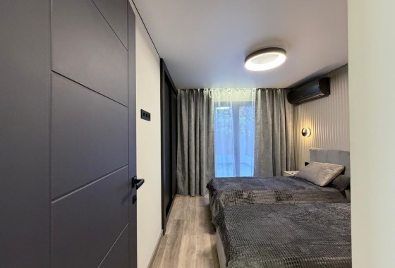 Herverkoop - Vrijstaande Villa -
Torrevieja - Punta Prima