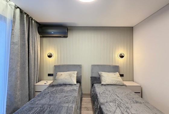 Herverkoop - Vrijstaande Villa -
Torrevieja - Punta Prima