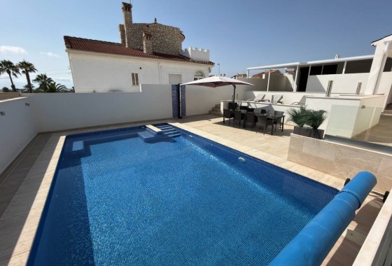 Herverkoop - Vrijstaande Villa -
Ciudad Quesada - Rojales - Ciudad Quesada