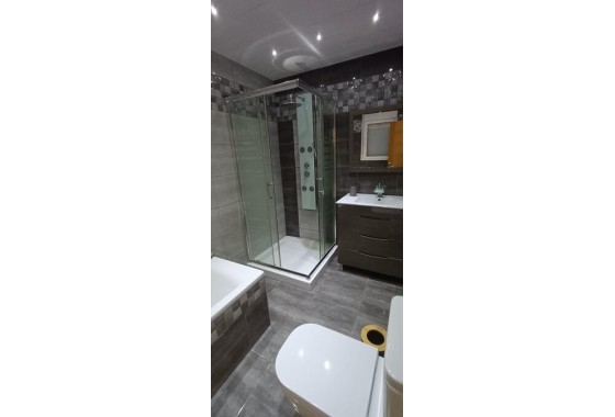 Resale - Detached Villa -
Algorfa
