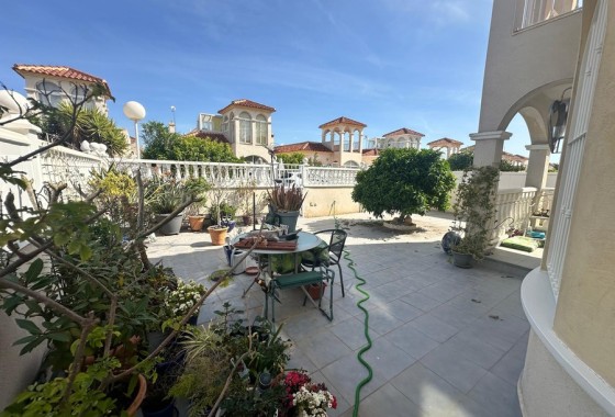 Venta - Chalet Independiente -
Lo Crispin