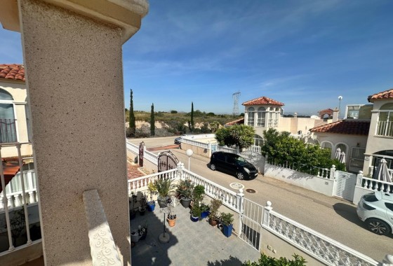 Venta - Chalet Independiente -
Lo Crispin