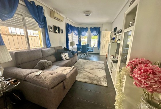 Venta - Chalet Independiente -
Lo Crispin