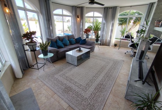 Resale - Detached Villa -
Torrevieja