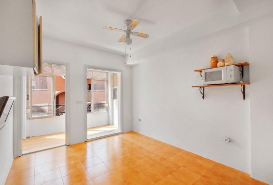 Venta - Apartamento / Piso -
Torrevieja - La Mata