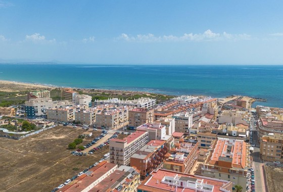 Venta - Apartamento / Piso -
Torrevieja - La Mata