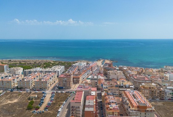 Venta - Apartamento / Piso -
Torrevieja - La Mata