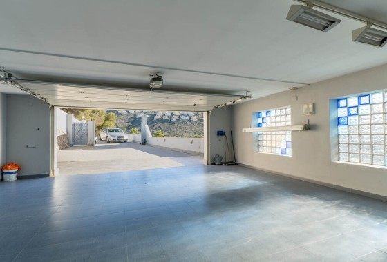 Revente - Villa Individuelle -
Moraira