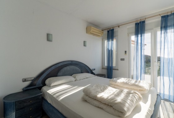 Revente - Villa Individuelle -
Moraira