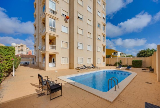 Herverkoop - Appartement / Flat -
Torrevieja - Nueva Torrevieja