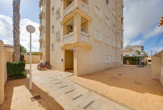 Herverkoop - Appartement / Flat -
Torrevieja - Nueva Torrevieja