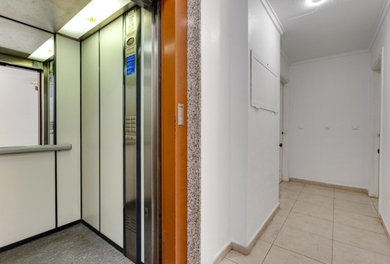 Herverkoop - Appartement / Flat -
Torrevieja - Nueva Torrevieja