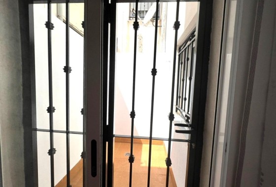 Venta - Apartamento / Piso -
Torrevieja - Los Balcones