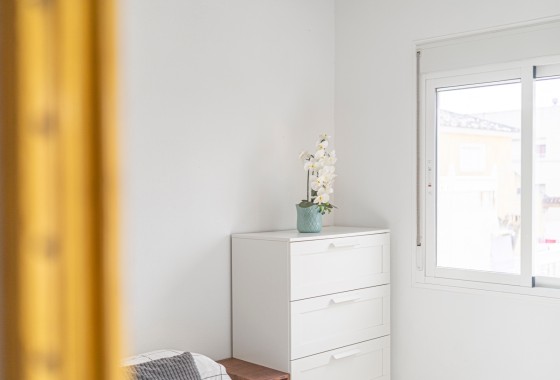 Revente - Appartement -
Rojales