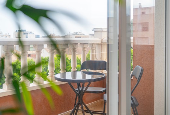 Revente - Appartement -
Rojales