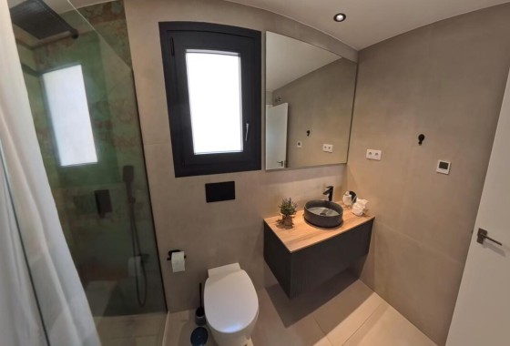 Venta - Apartamento / Piso -
Torrevieja