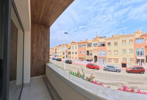 Venta - Apartamento / Piso -
Torrevieja