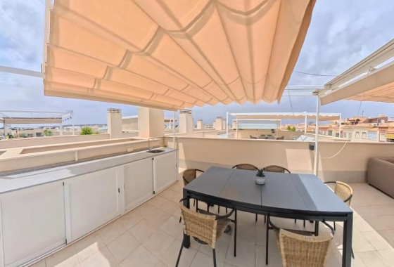 Venta - Apartamento / Piso -
Torrevieja